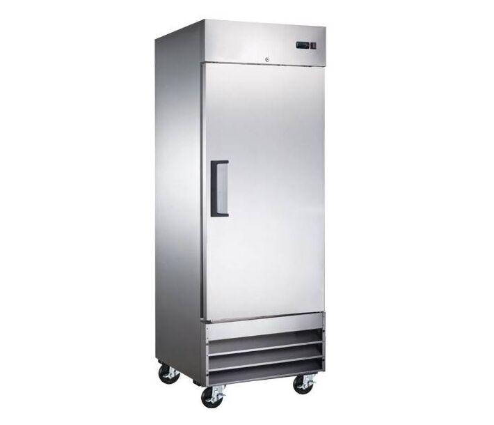 Zanduco 29" Single Door Reach-In Refrigerator 23 cu. ft. - CA