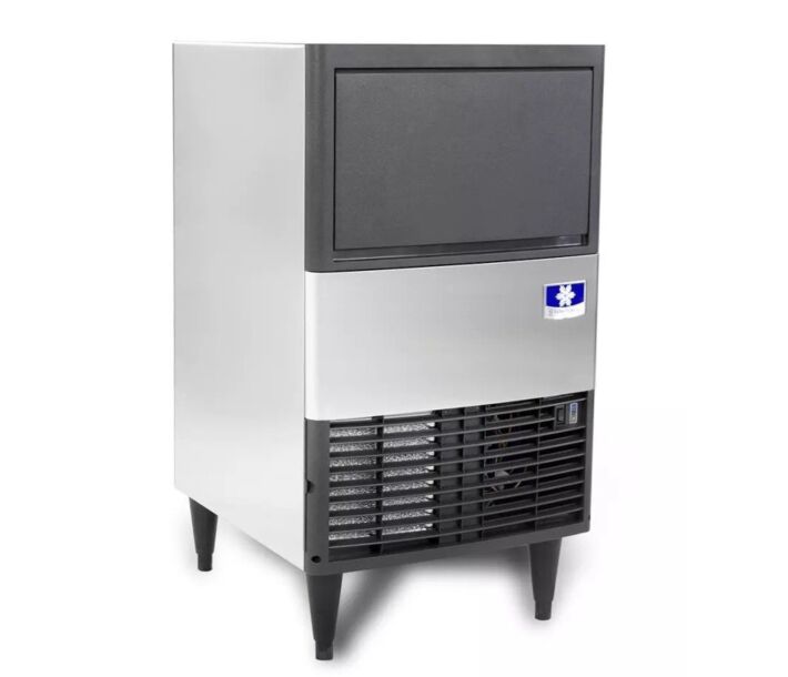 Manitowoc UDE0065A NEO 19.68" Full Cube Air Cooled Undercounter Ice Machine - 57 lb/day 31 lb Bin - USA