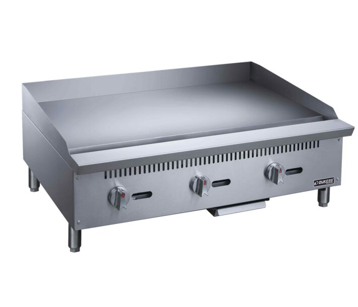 Dukers DCGM36 36" Commercial Gas Countertop Radiant Charbroiler - 90,000 BTU - USA