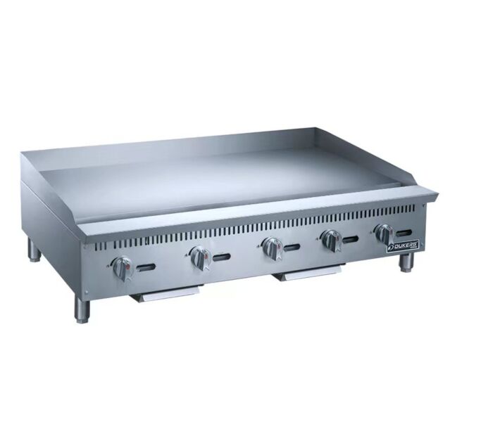 Dukers DCGT60 60" Commercial Gas Countertop Radiant Charbroiler - 130,000 BTU - USA