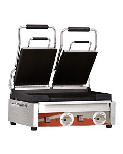 Omcan Double Panini Grill with Smooth Plates 10" x 18" Cooking Surface - 220V, 3200W